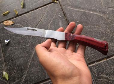 Con dao nhọn hoắt bị 141 kiểm tra và phát hiện