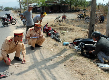 Tai nạn giao thông nghiêm trọng khiến 1 người bị đứt lìa chân