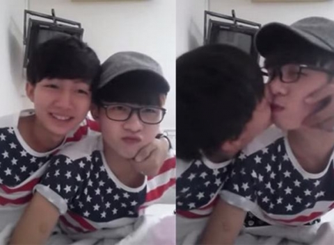 Hai nam sinh Việt hôn nhau khiến dân mạng phát cuồng