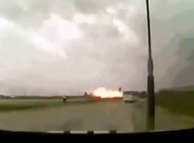 Video cận cảnh máy bay MH17 Malaysia bị rơi tại Ukraine