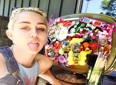 Fan 'hốt hoảng' vì thông tin Miley Cyrus qua đời do sốc thuốc