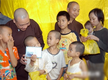 Điều tra, xác minh về việc mua bán trẻ em ở chùa Bồ Đề