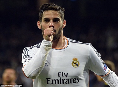 Man City 'nhòm ngó' Isco