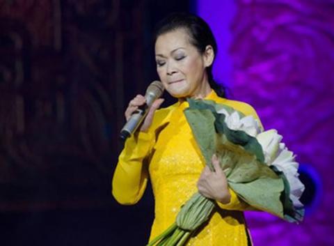 NS Phó Đức Phương đi Đà Nẵng đòi tiền show Khánh Ly