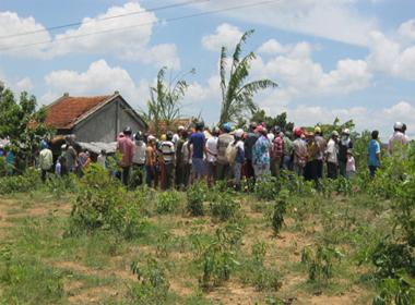 Hiện trường vụ nổ bom.