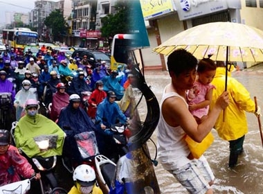 Giao thông Hà Nội tê liệt vì mưa lớn