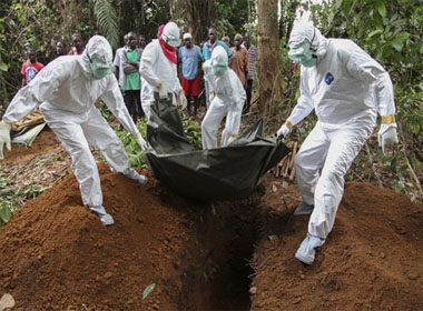 Thảm kịch tâm dịch Ebola qua lời kể người Việt