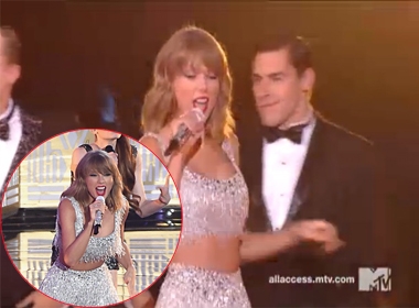 Taylor Swift 'đốt cháy' VMAs với Shake it off