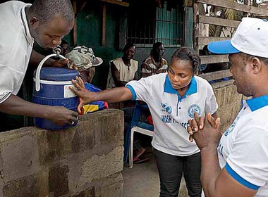 Người dân tây Phi không tin Ebola là có thật