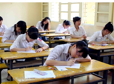 Sức ép thi cử khiến nhiều học sinh mệt mỏi