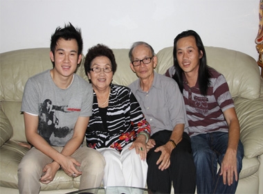 Dương Triệu Vũ và anh chị dự định tổ chức kỉ niệm đám cưới 50 năm cho bố mẹ