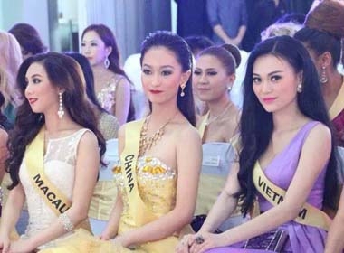 Hoa hậu Quốc tế 2014: Cao Thuỳ Linh thưởng thức món ăn Thái Lan