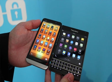 BlackBerry Passport độc đáo