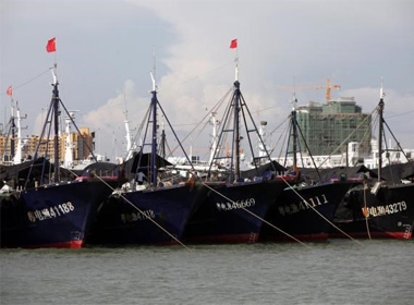 Tình hình biển Đông sáng 28/9: Trung Quốc triển khai tàu chở cá siêu trọng tới Trường Sa
