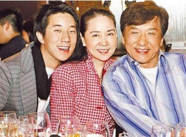 Gia đình Thành Long gồm những tên tuổi nổi tiếng của showbiz Hồng Kông