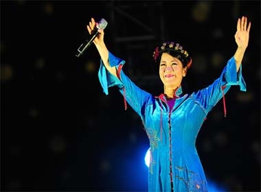 Monsoon Music Festival 2014: 3 Diva Việt gây 'bão' trước gần 10 nghìn người