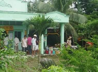 Nghi án con trai giết cha bằng búa