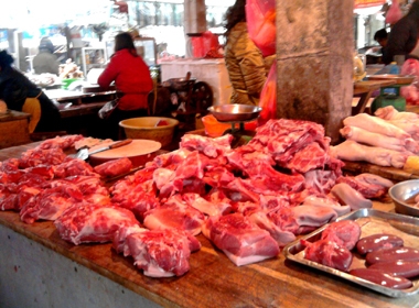 Thịt lợn nhiễm hóa chất vượt ngưỡng ở 2 miền Bắc và Trung