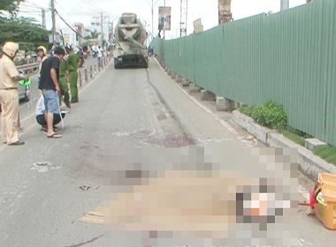 Thai phụ chết thảm, bé sơ sinh bị đứt lìa một chân sau vụ tông xe