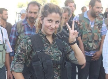 Nữ chiến binh với thành tích tiêu diệt 100 phiến quân IS đã bị hành quyết?