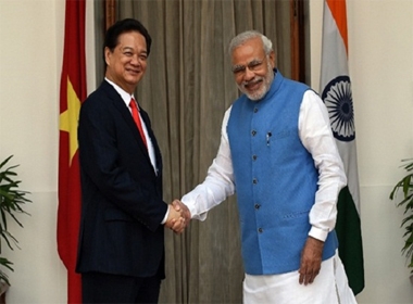 Thủ tướng Nguyễn Tấn Dũng và Thủ tướng Ấn Độ Narendra Modi