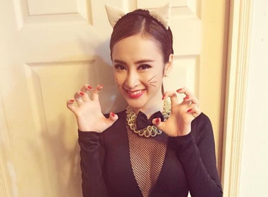 Angela Phương Trinh hoá thành miêu nữ xinh đẹp trong đêm Halloween