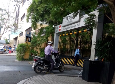 Giá gửi xe 'cắt cổ' ở toà nhà AB, TP. Hồ Chí Minh