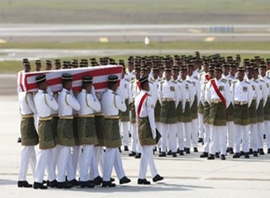 Nhận dạng thi thể bà ngoại Thủ tướng Malaysia trong vụ MH17