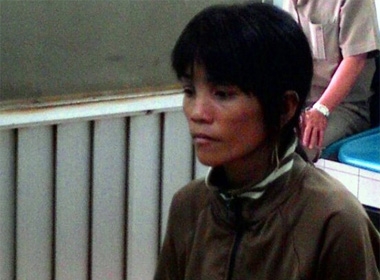 Người phụ nữ nhiễm HIV cắn vào đùi cảnh sát ở Sài Gòn