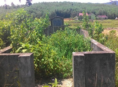 Nghĩa địa bị đem bán, dân chôn người chết trong vườn nhà 