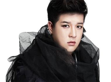 Shindong (Super Junior) nhập ngũ ngày 25/11