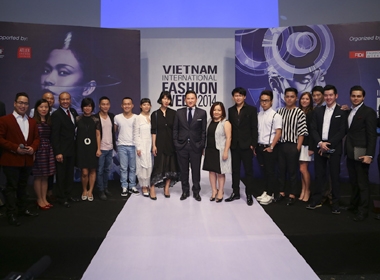  Tuần lễ Thời trang Quốc tế tại Việt Nam quy tụ nhiều nhà thiết kế lớn trong và ngoài nước