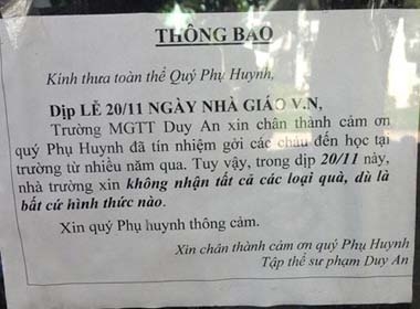 Ngày nhà giáo Việt Nam, nhà trường xin từ chối nhận quà của phụ huynh học sinh 