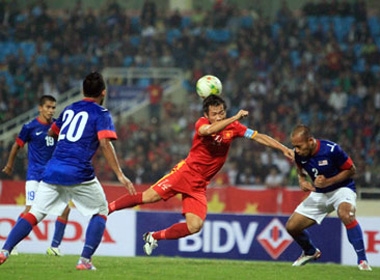 Lội ngược dòng thành công, ĐT Việt Nam đánh bại ĐT Malaysia 3-1