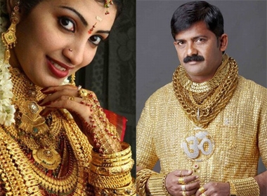 Cô dâu Ấn Độ đeo hàng yến vàng trên người