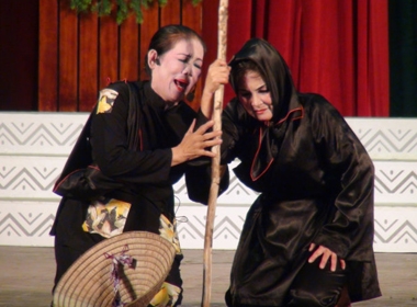 Trích đoạn bài chòi cổ Thoại Khanh - Châu Tuấn, biểu diễn tại lễ đón nhận bằng di sản 
