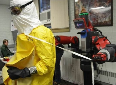 Dự án dùng robot phòng chống Ebola