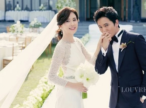 Hoa hậu Lee Bo Young chuẩn bị chào đón con đầu lòng sau 1 năm kết hôn