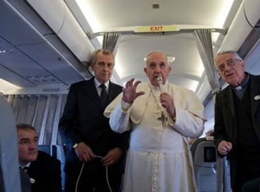 Giáo hoàng Francis khẳng định muốn đối thoại với IS