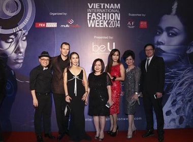 Dàn sao Việt tụ hội trong đêm thứ 2 của Vietnam International Fashion Week