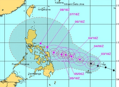 Siêu bão Hagupit: Hình ảnh, đường di chuyển nhìn từ vệ tinh