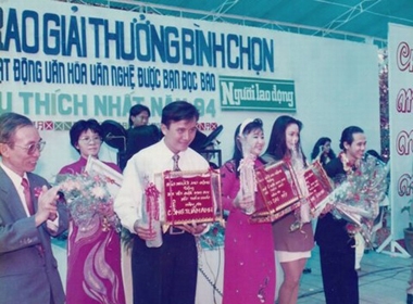 Lê Công Tuấn Anh thời hoàng kim (thứ 3 từ trái sang)