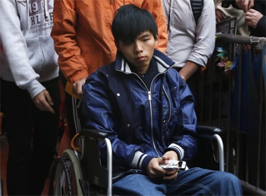 Thủ lĩnh Hong Kong Joshua Wong ngừng tuyệt thực sau 108 giờ