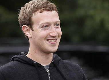 CEO Facebook kỷ niệm sinh nhật lần thứ 30 thế nào?