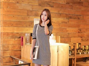 Diện váy mùa đông sành điệu như quý cô công sở