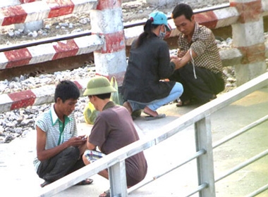 Người nghiện ma túy lang thang tại Hà Nội