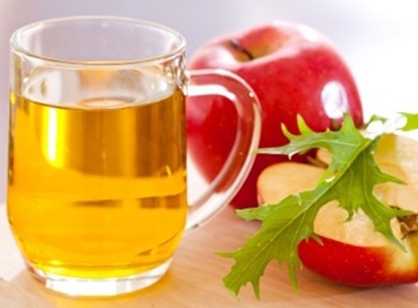 Giấm táo cũng là một loại nước súc miệng tốt có thể tiêu diệt mùi hôi
