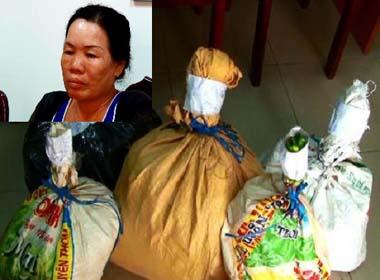 Bắt quả tang nhà nghỉ tàng trữ 'kho' thuốc nổ 