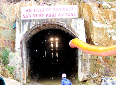 Sập hầm thủy điện Đa Dâng: Nhận được tín hiệu của 11 người mắc kẹt