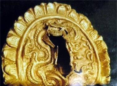 Miếng vàng hình rồng được tìm thấy tại Hoàng thành